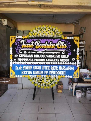 Papan Bunga di Suntenjaya Lembang